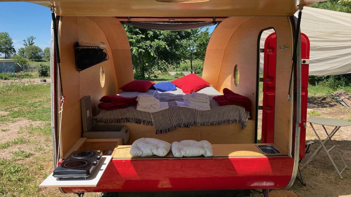 Cabrio-wohnwagen Campingplatz